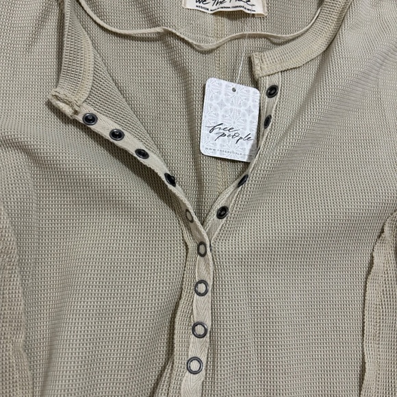 Free people long sleeve T-shirt - Picture 2 of 5